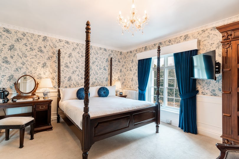The Gunroom Restaurant at Plas Dinas Country House
