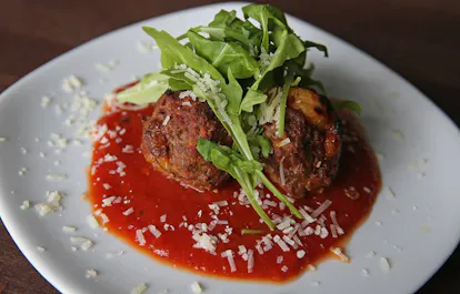 Almond Bar & Eatery