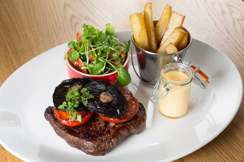 The Belted Bull at Lordstones