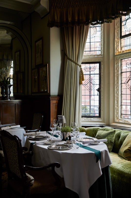 Cheneston’s Restaurant at The Milestone Hotel and Residences