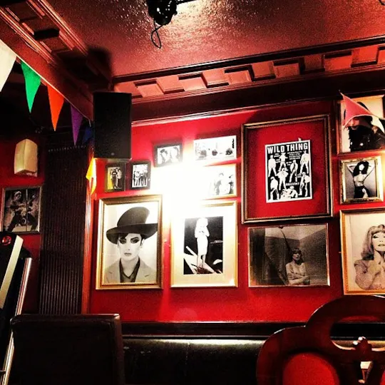 Retro Bar