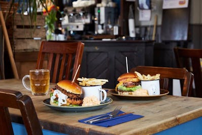 The Duck & Willow