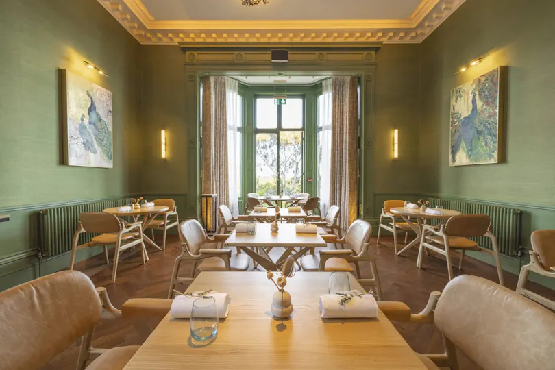 Restaurant Interlude