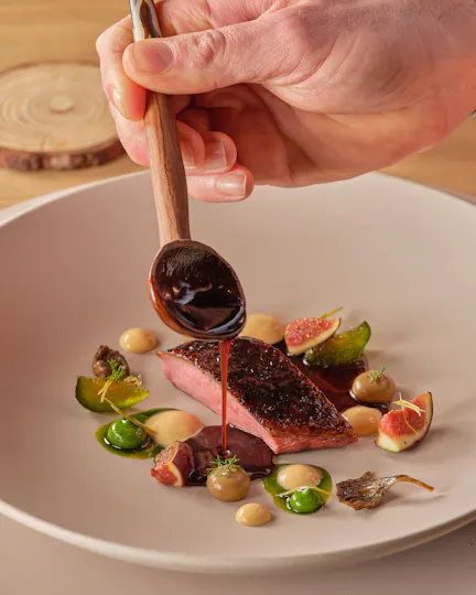 Restaurant Interlude
