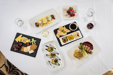 Silks Bistro and Champagne Bar at Atlantic Hotel