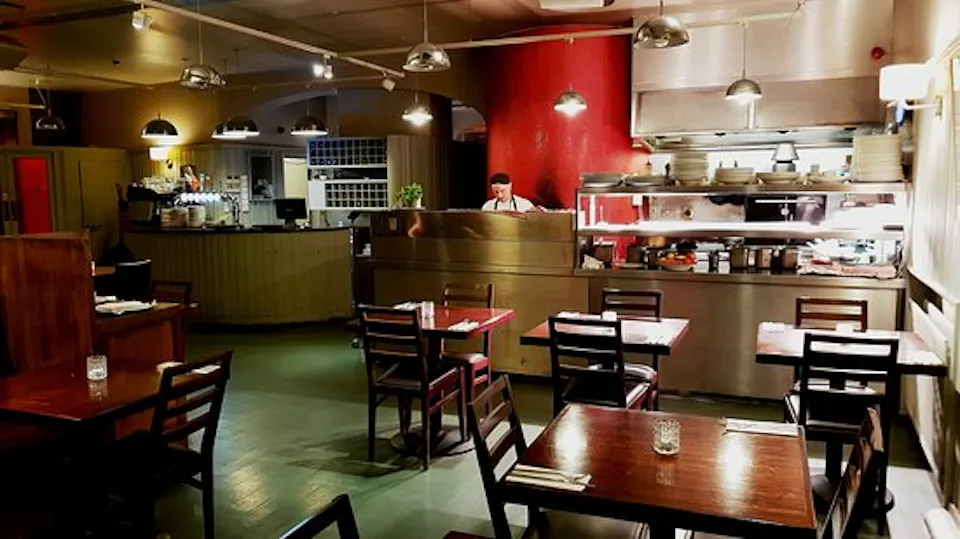 The Yellow House Bar & Kitchen