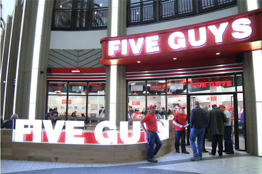 Five Guys 02 Arena