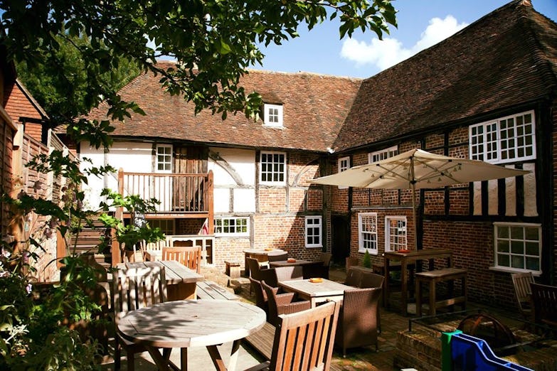 The Parrot Canterbury