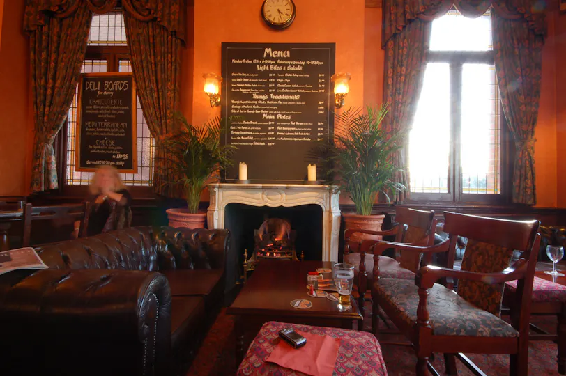 The White Hart Barnes