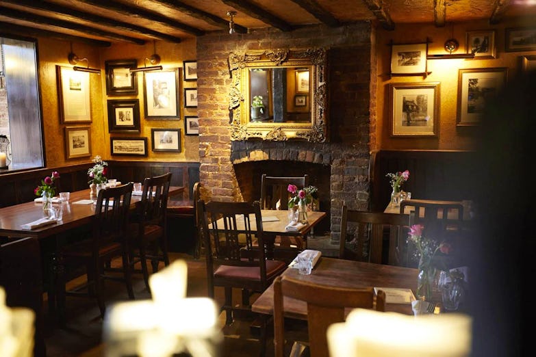 The Dove Hammersmith, London Restaurant Reviews, Bookings, Menus