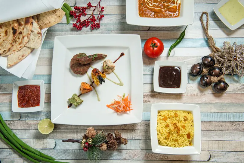 Zari Restaurant & Lounge