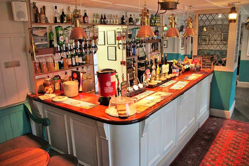 The London Inn Padstow, Padstow Restaurant Review, Menu, Opening Times