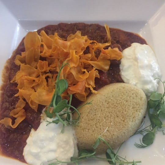 Lakes Bar & Bistro