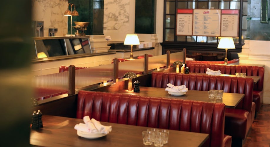 Electric Bar & Diner at The Ned