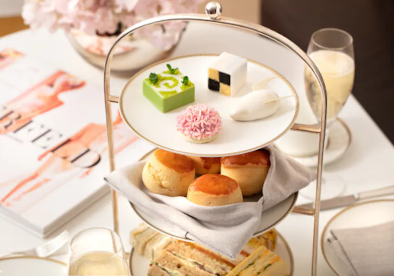 Afternoon Tea at Four Seasons Hotel London Tower Bridge. 