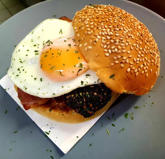 Sinnamon Bistro
