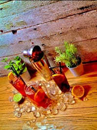 Oak Inn