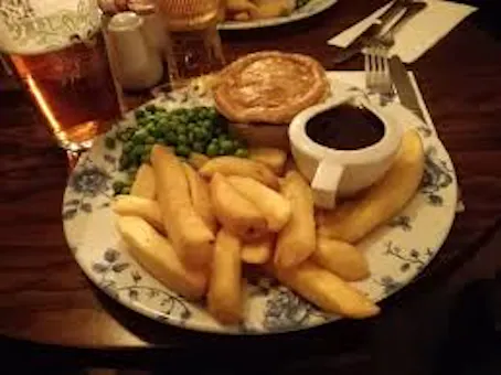 Queens Head Hotel