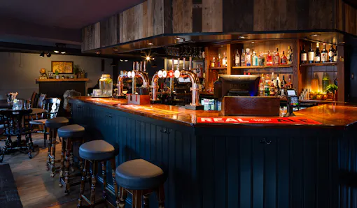 Red Lion - 90 Thoroughfare