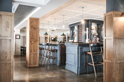 White Star Tavern & Dining Rooms
