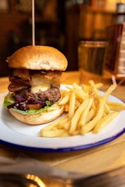 Cow & Apple, Dorchester