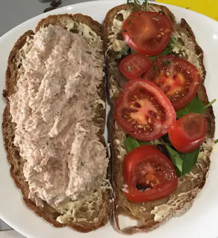 Yo Sarnie Bistro