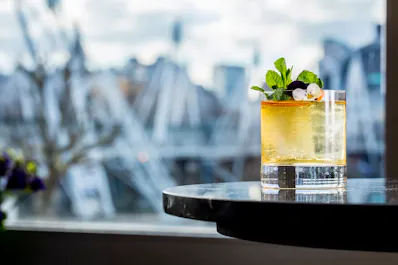 Skylon (bar)