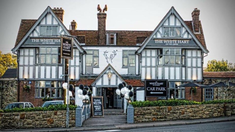 The White Hart on the Green
