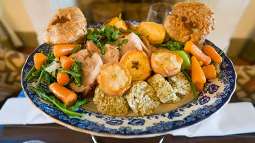 Sunday Lunch at the Gallery Restaurant, Stanton Manor