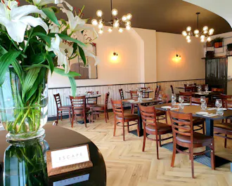Escape Restaurant & Bar