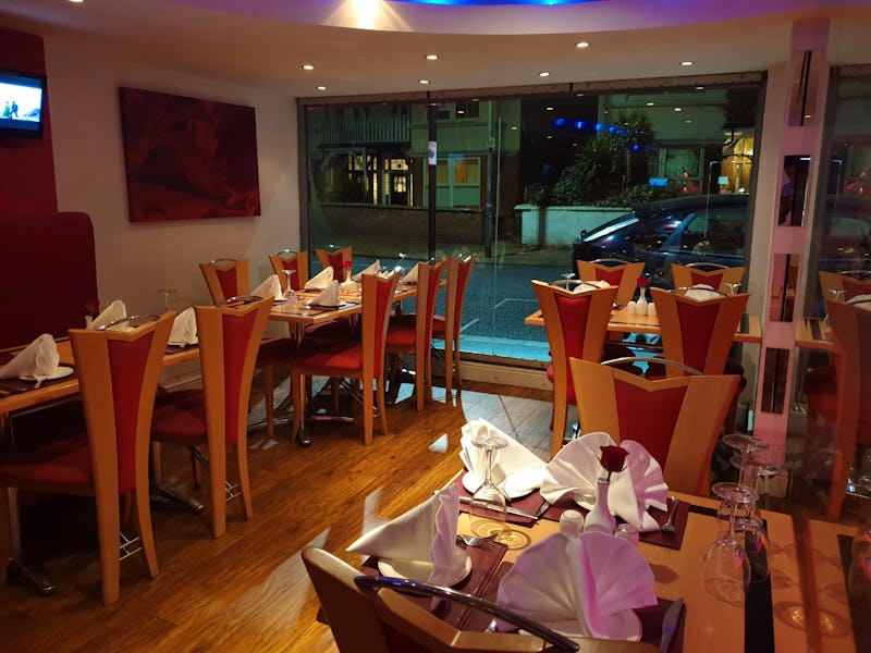 Saffron indian restaurant, Windsor Restaurant Review, Menu, Opening Times