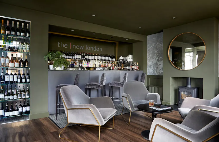 The New London Restaurant and Lounge