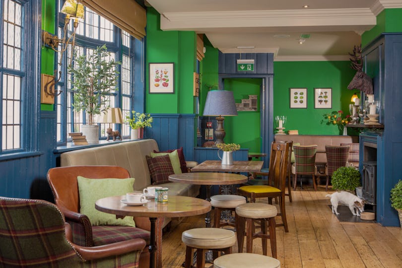 The British Queen, Locksbottom