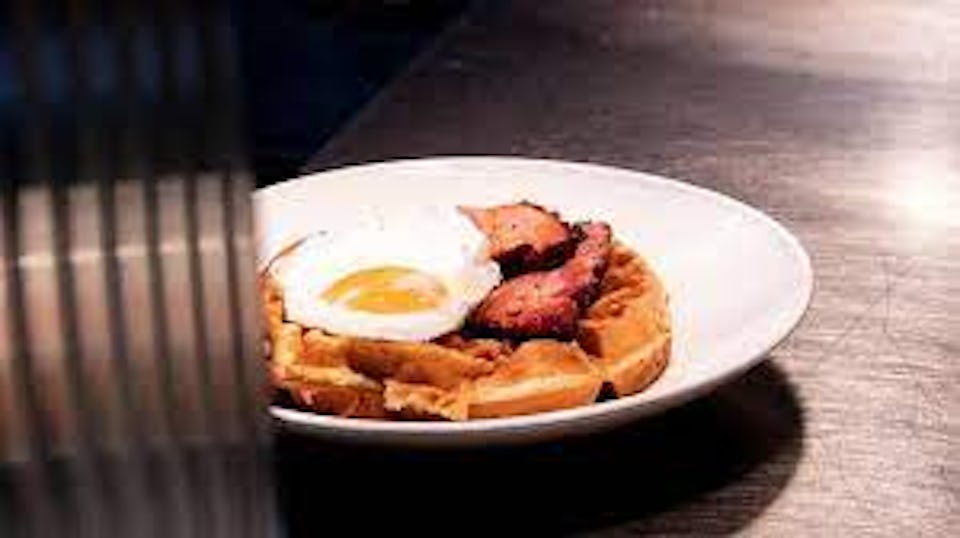 CAFE BENEDICT