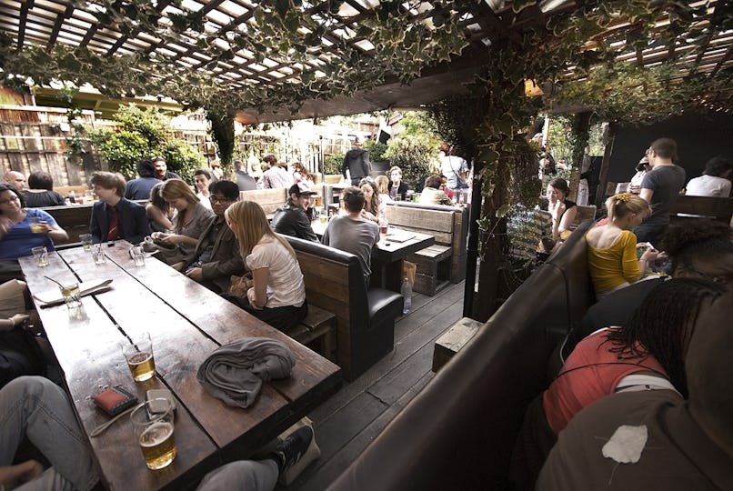 Lock Tavern