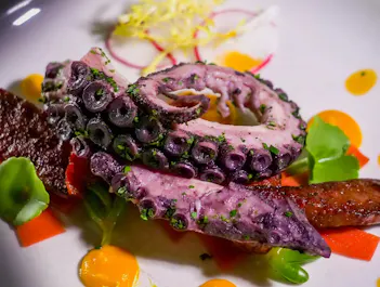 Bass & Lobster Food House