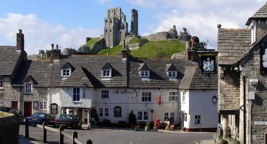The Greyhound Inn