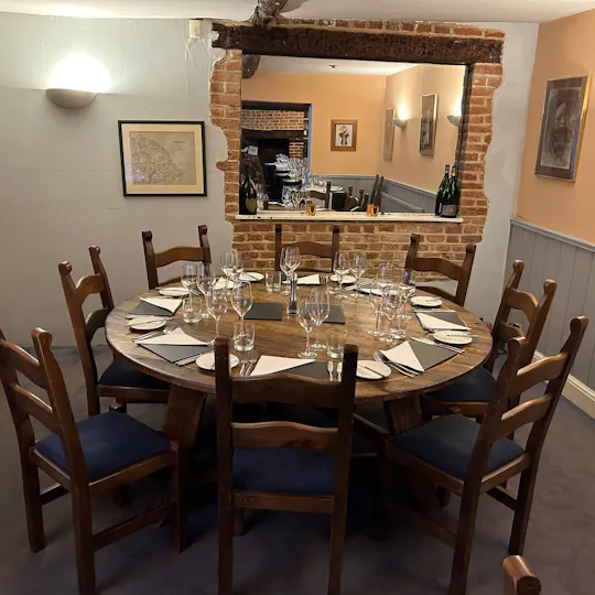 Cassons Restaurant & Bar