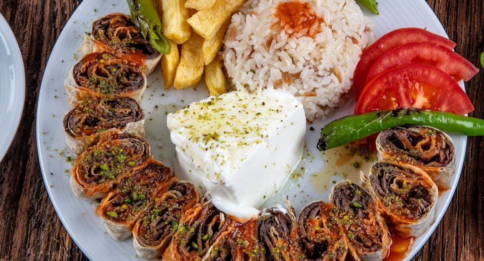 Mazi Restaurant