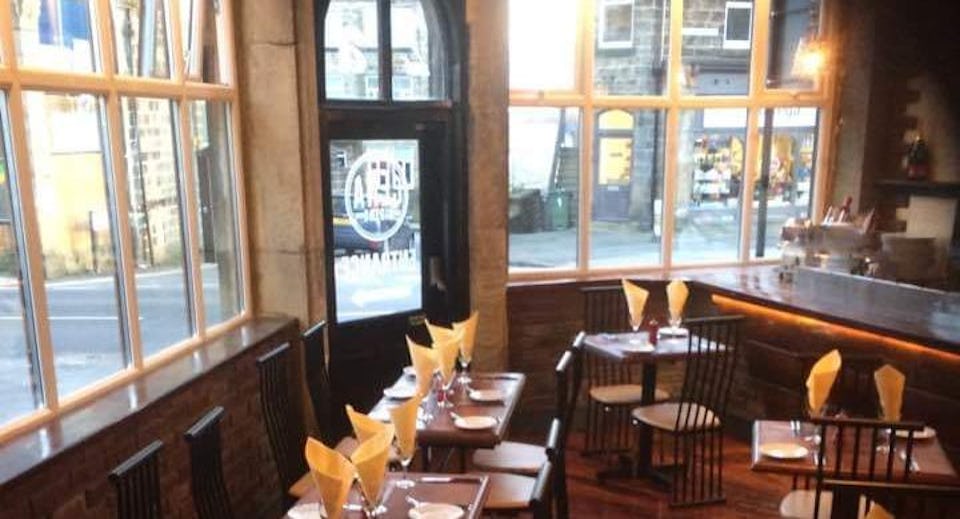 Cena Bistro