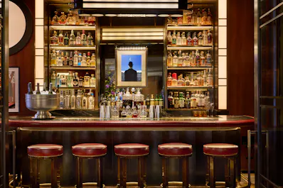 Le Magritte Bar