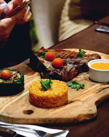 84 West Brasserie & Grill
