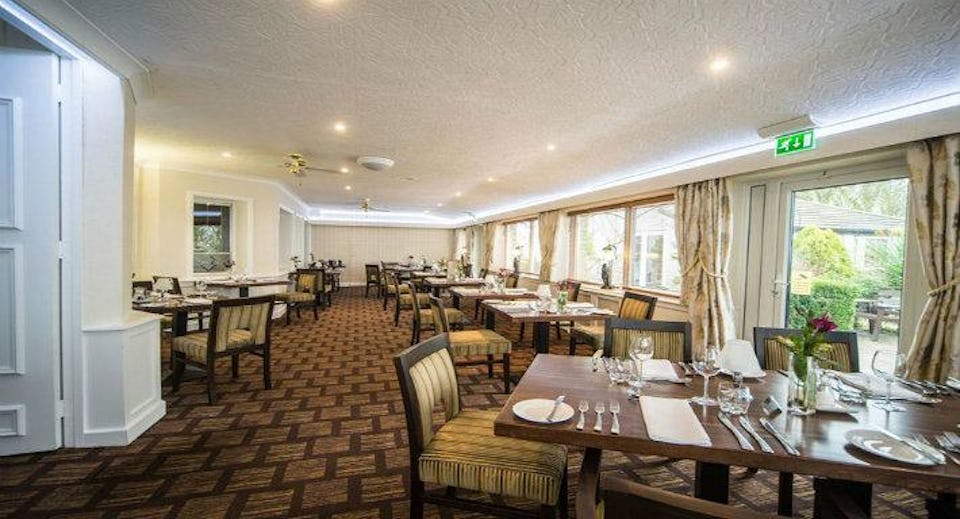 Hunday Manor Hotel