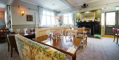 The Hollybush Inn