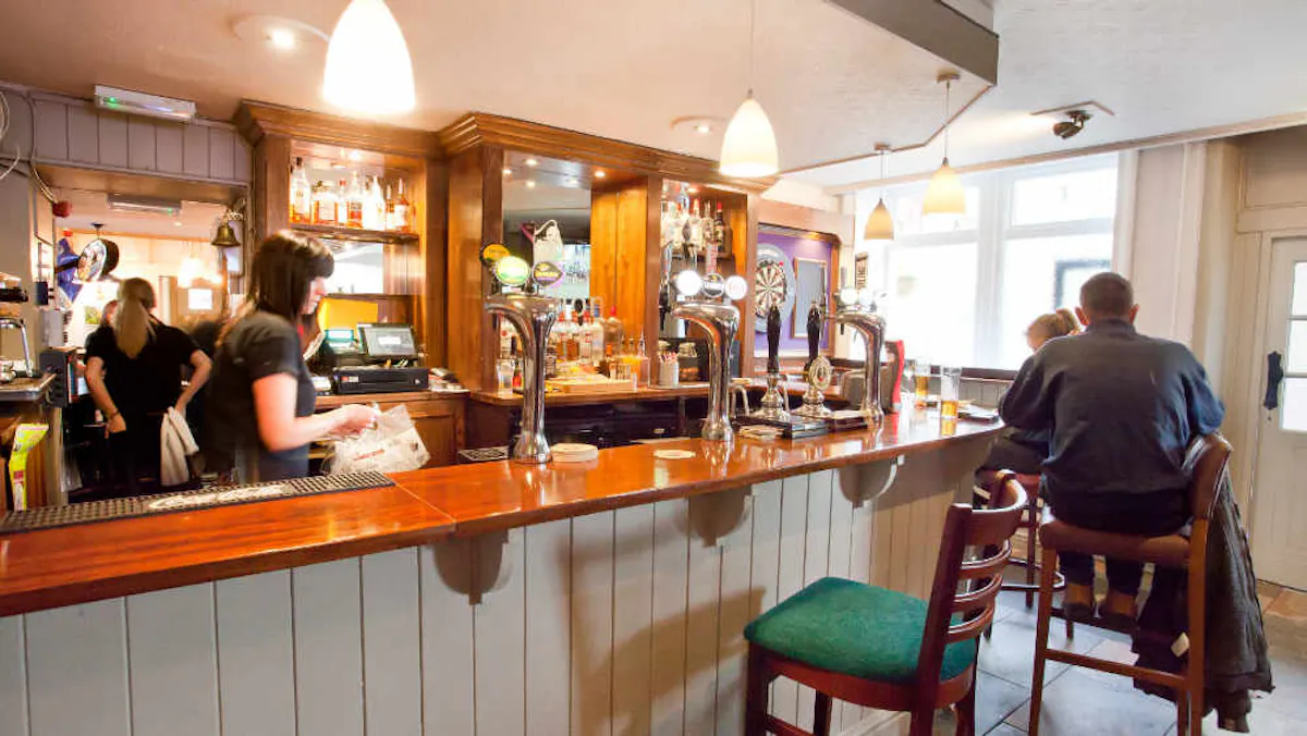 Red Lion - Main Street