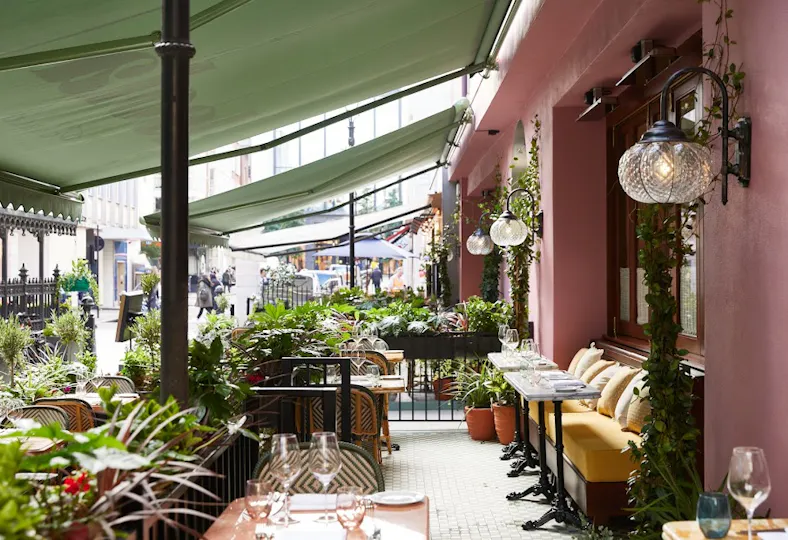 Isola by San Carlo 