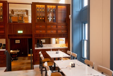Luckenbooths Edinburgh
