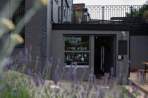 30 Outside seating Restaurants near Phoenix Theatre Blyth