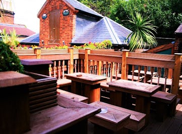Skehan’s Free House