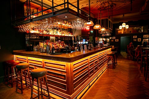 The Black Horse 